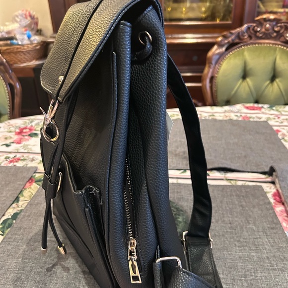 Chic Black Textured Backpack - Picture 3 of 9